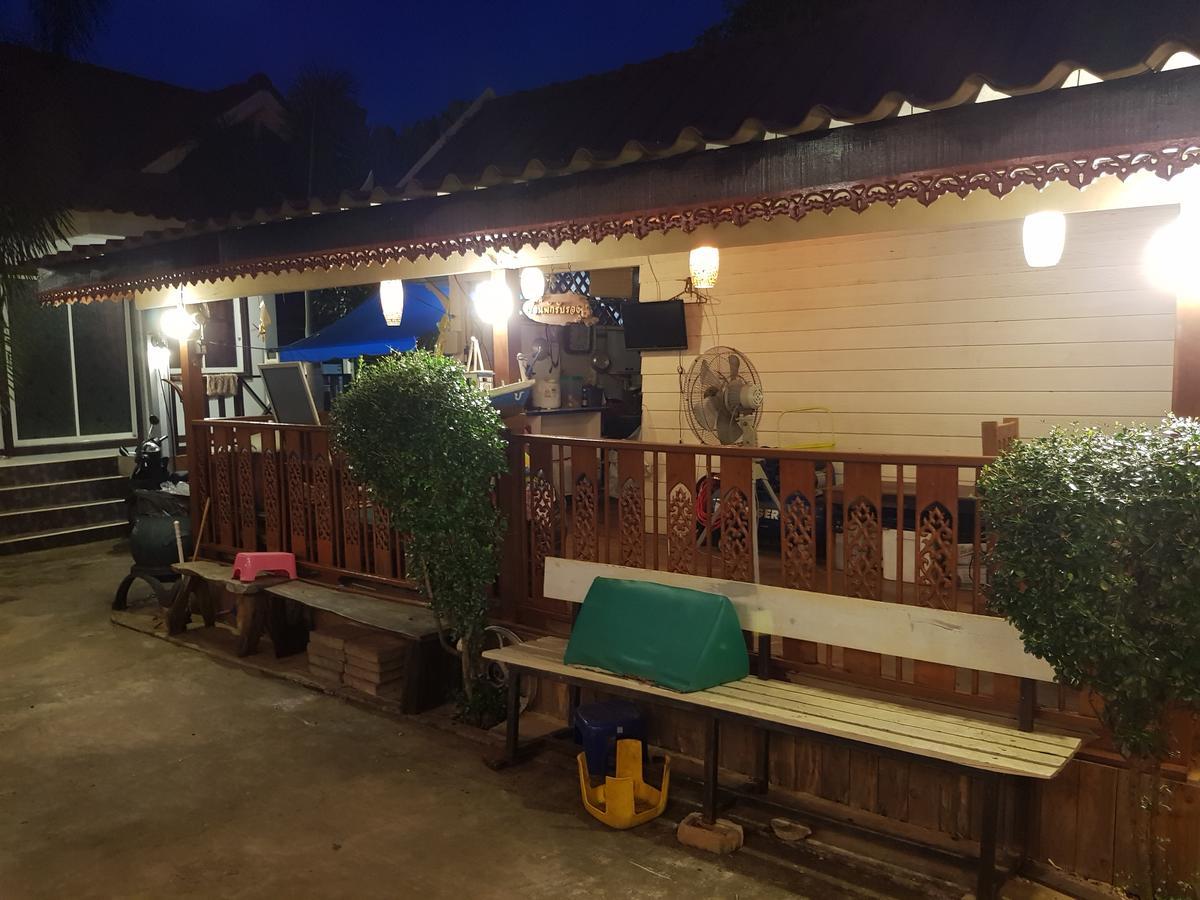 Thaihouse Ko Lan Esterno foto