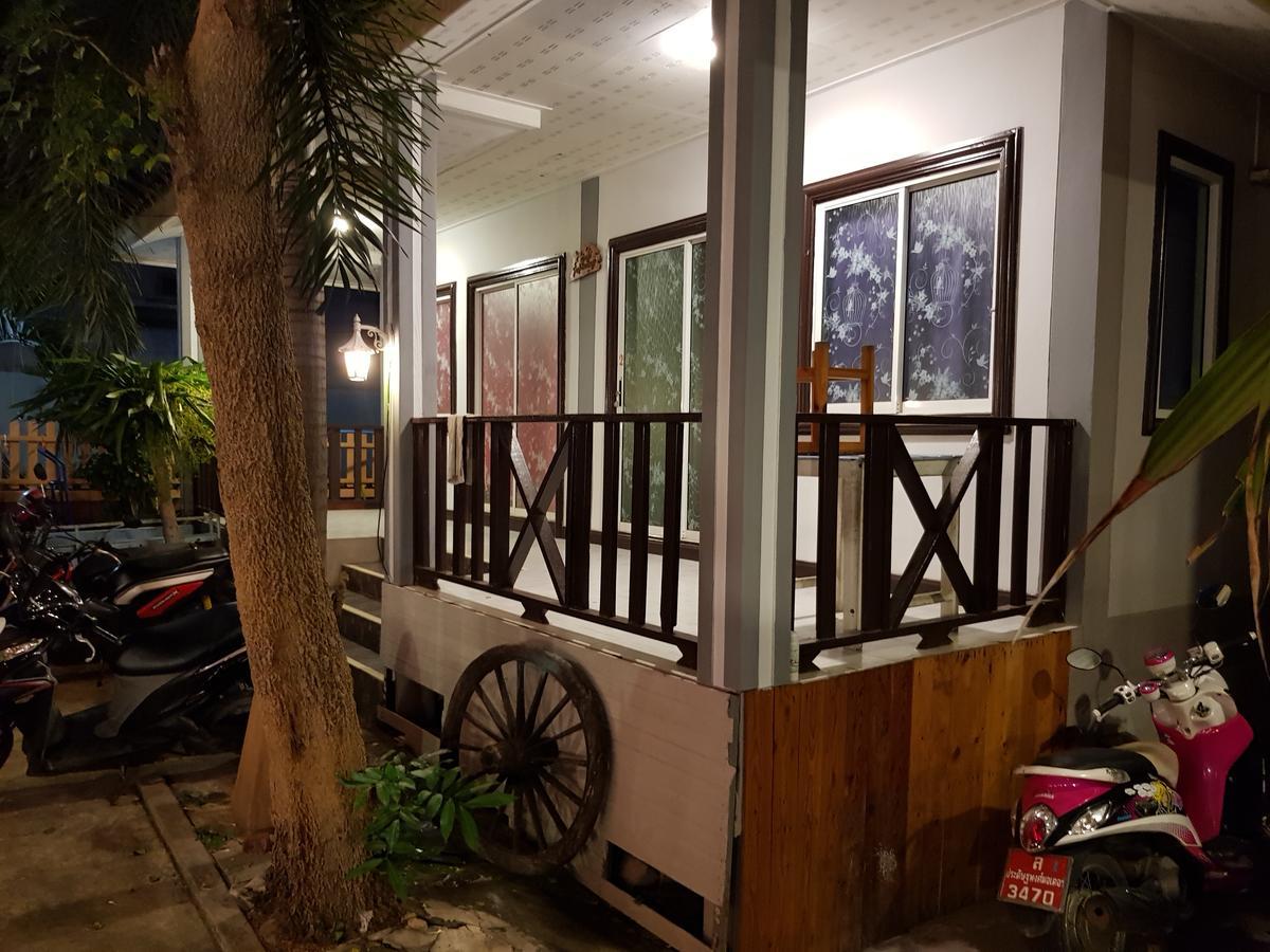Thaihouse Ko Lan Esterno foto